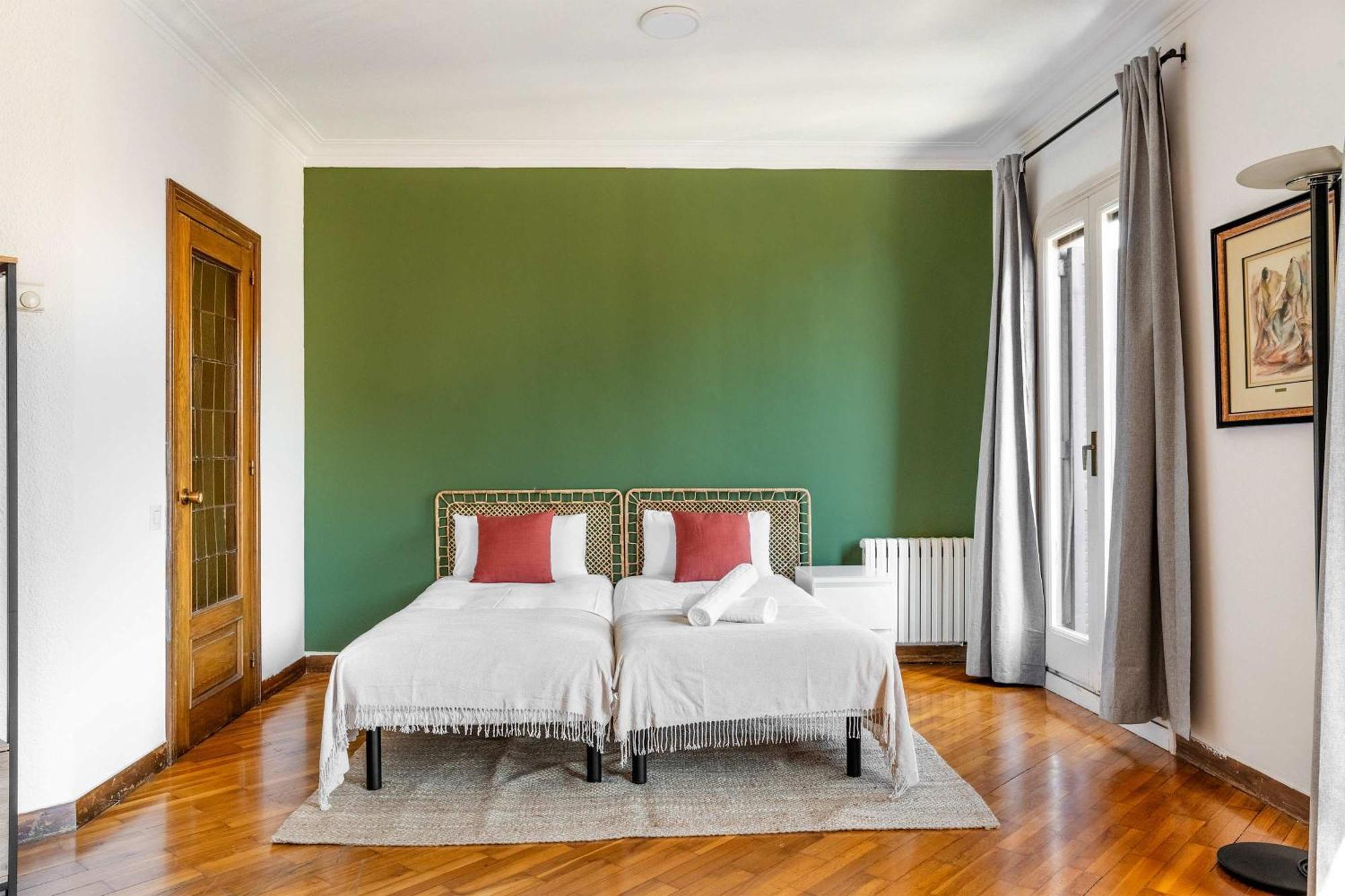Apartament Big For 15 In The Heart Of Eixample Barcelona