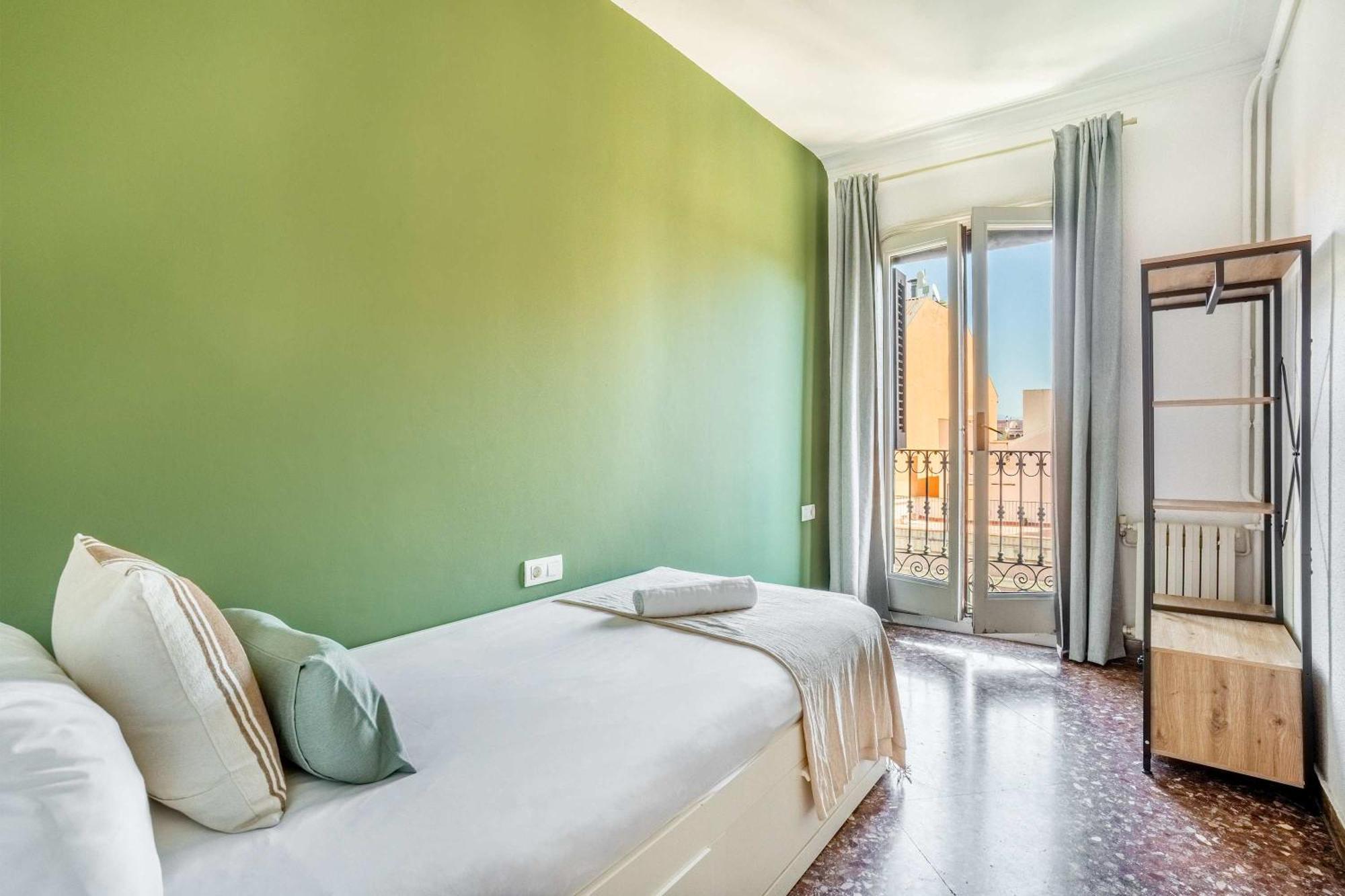 Big For 15 In The Heart Of Eixample Apartament Barcelona
